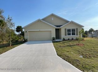 378 Hammonton St SW, Palm Bay, FL 32908