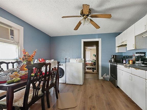 5th image of 453 455 & 455 1/2 Westwood Dr
