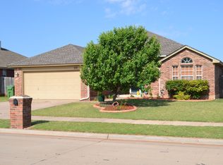 212 Amanda Dr, Yukon, OK 73099