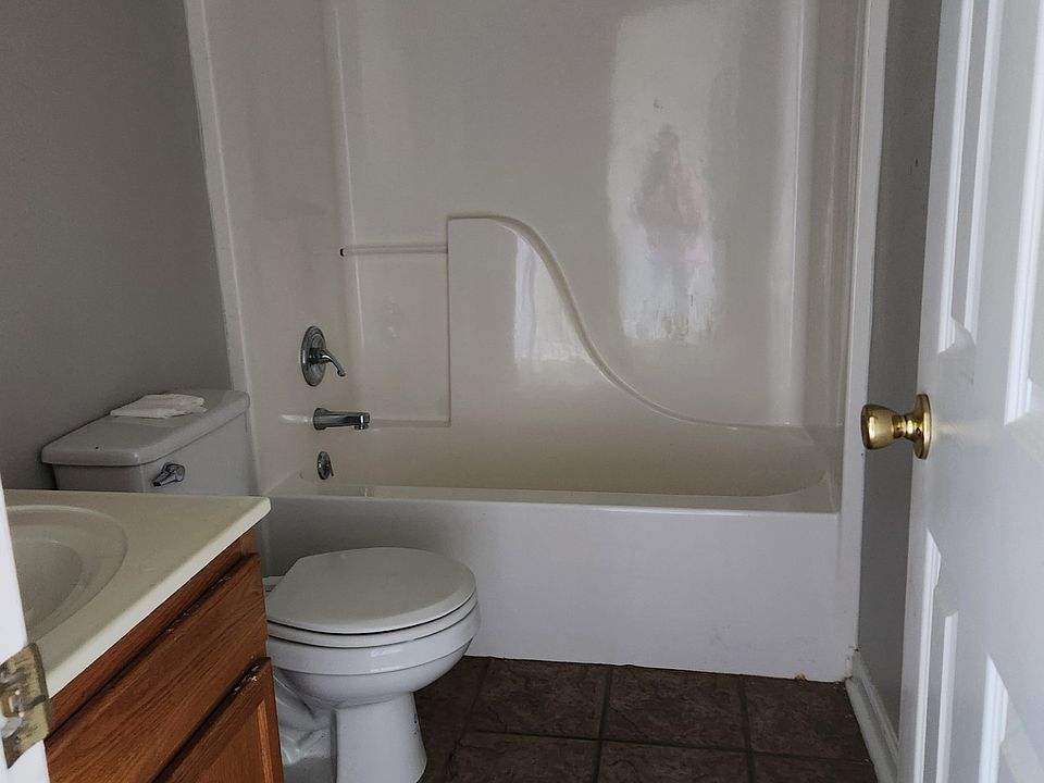 1st image of 146 Garden Terrace Dr #146