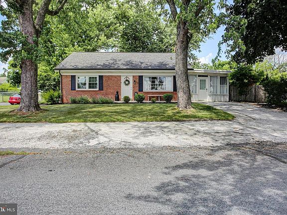 2nd image of 55 Clearview Ln