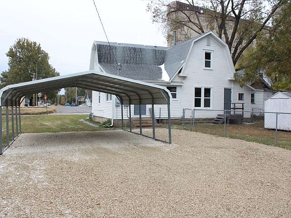 2nd image of 315 NE 3rd St