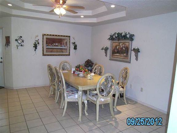 3rd image of 1600 Cristin Dr