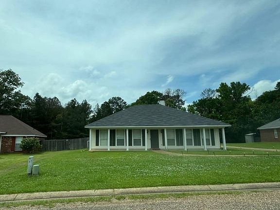 3rd image of 3112 Tynes Dr