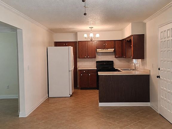 4th image of 500 Lupton Dr