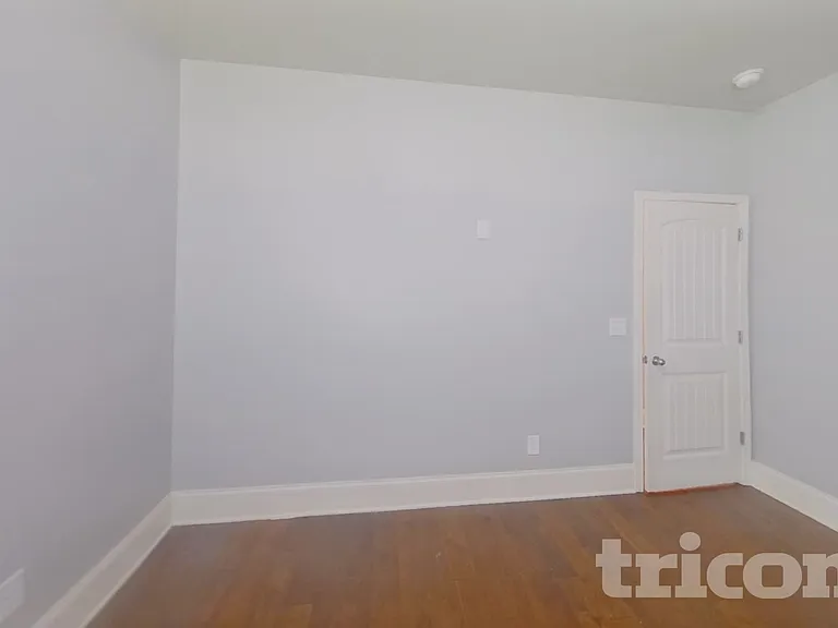 7064 Demeter Dr — Photo 11