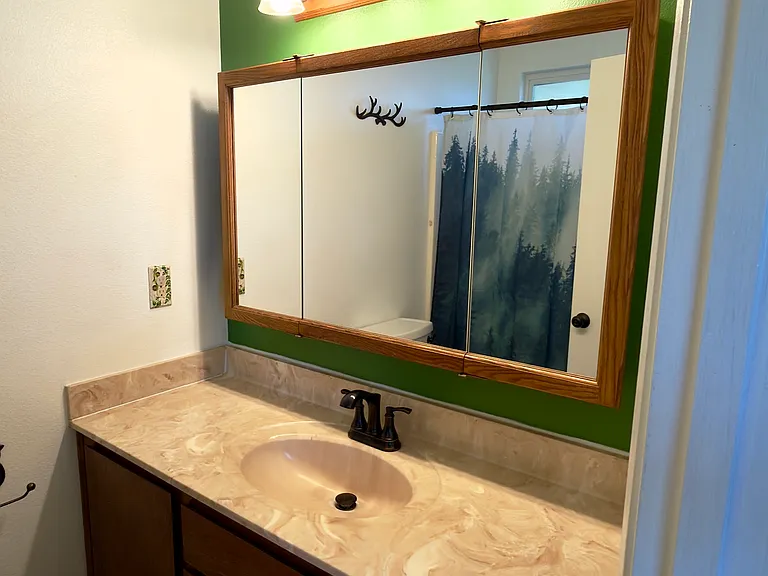 8664 Deschutes Rd — Photo 29