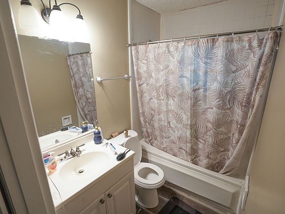 4th image of 417 Pyke Rd