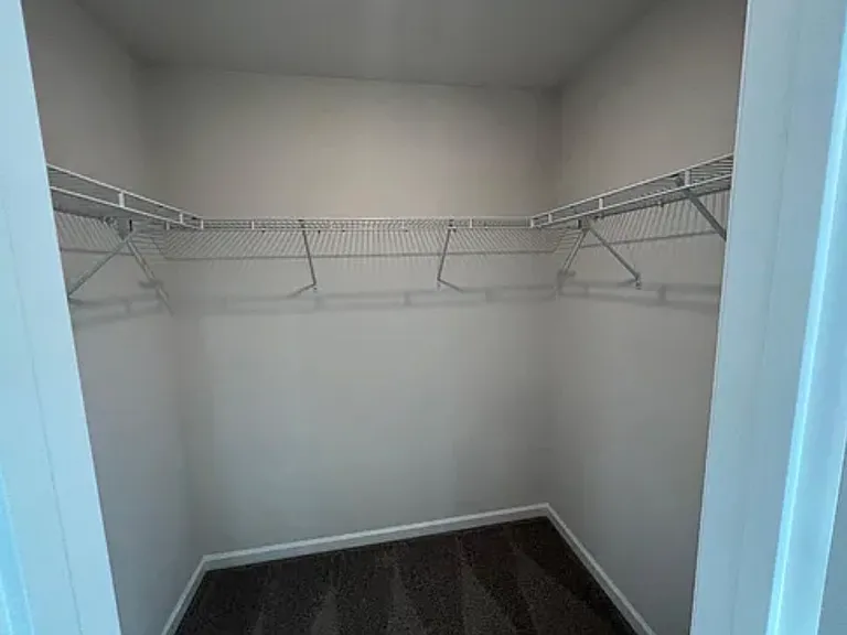 2148 Vanderlyn St — Photo 22