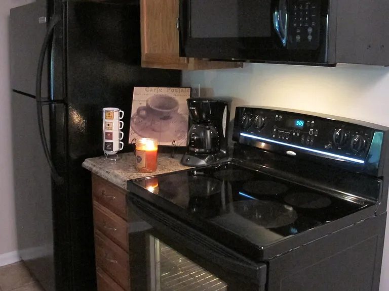 9611 Vinca Cir #2 — Photo 1