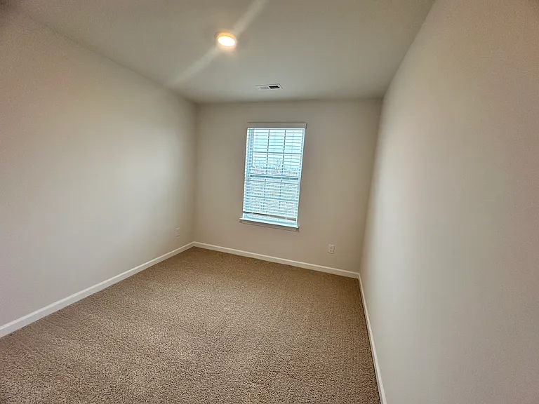 1351 Amberview Ln — Photo 39