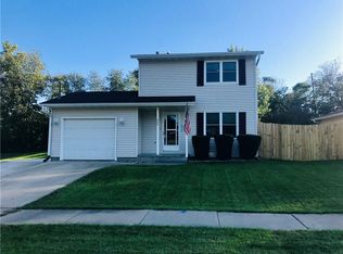 906 Gordon Dr, Knoxville, IA 50138