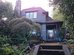 2235 E Crescent Dr, Seattle, WA 98112