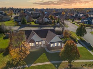 1108 Arneita St, Sycamore, IL 60178