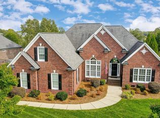 7070 Bovine Ln, Harrisburg, NC 28075