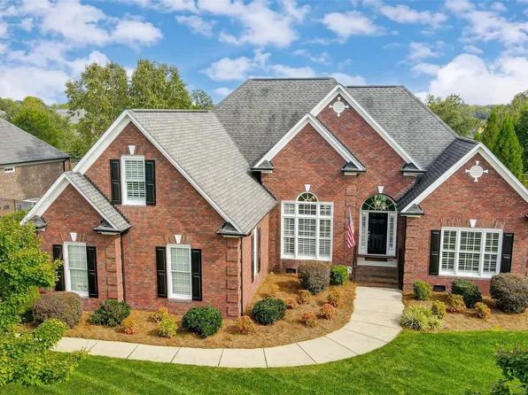 7070 Bovine Ln, Harrisburg, NC 28075