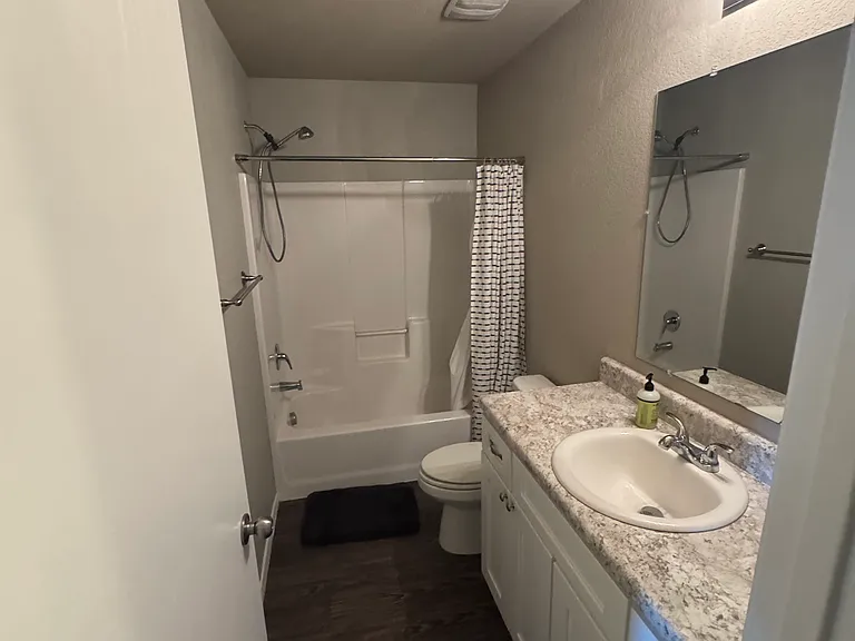 222 E Anabranch Ct — Photo 7