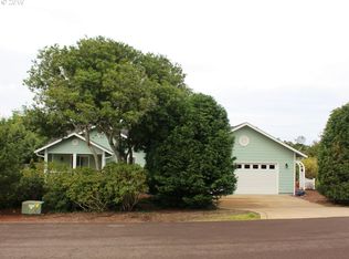 87682 Rhodowood Dr, Florence, OR 97439