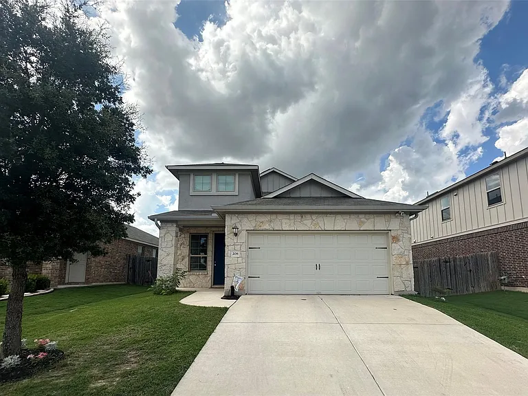 208 Mountain Valley St — Photo 1