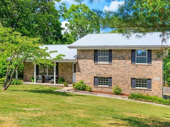 2505 Dowler Cir, Signal Mountain, TN 37377