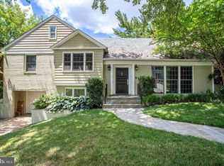 2220 46th St NW, Washington, DC 20007