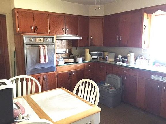 4th image of 1708 W Ardmore Ave