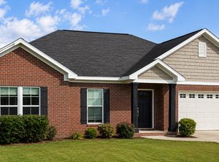 121 Brattleboro Ct, Dothan, AL 36301