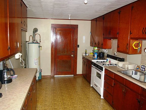 4th image of 3034 Mount Pleasant Ln SE