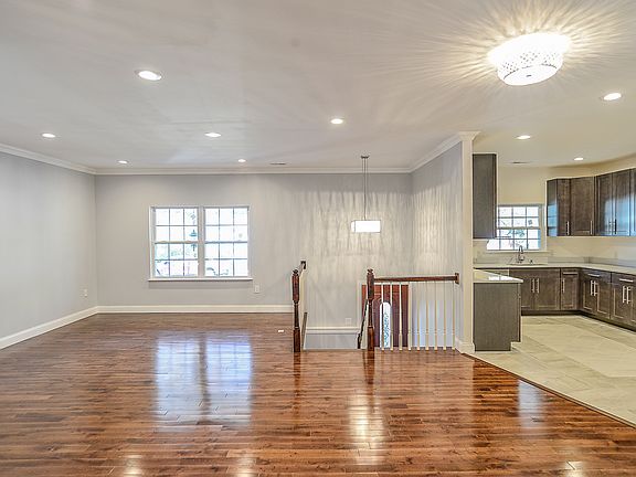 5th image of 3603 Carson Dr