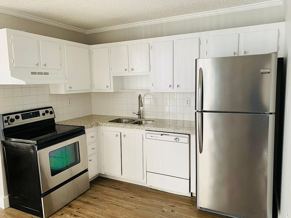 1st image of 9460 Fontainebleau Blvd APT 426