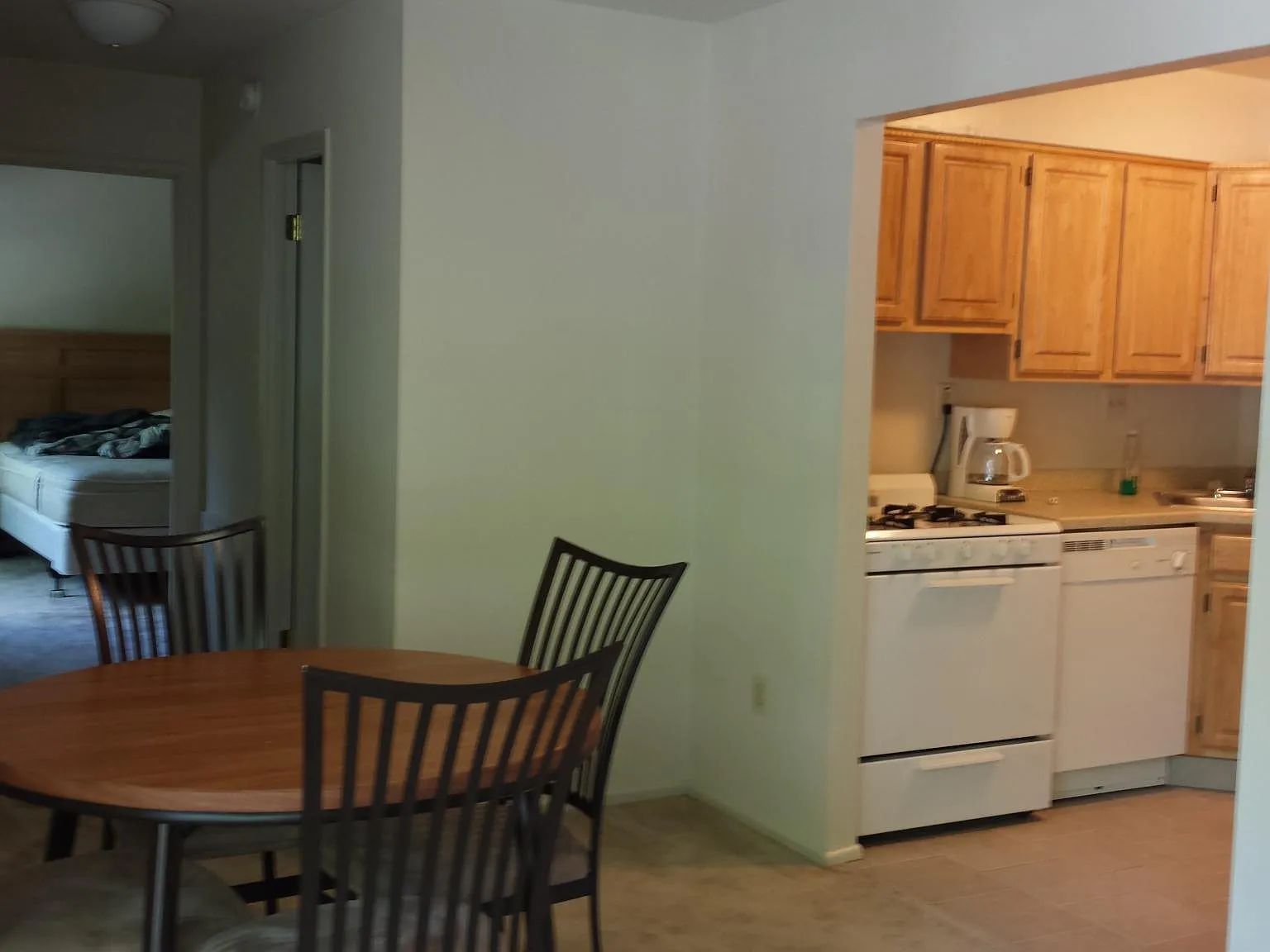 Mason Gardens — Photo 2