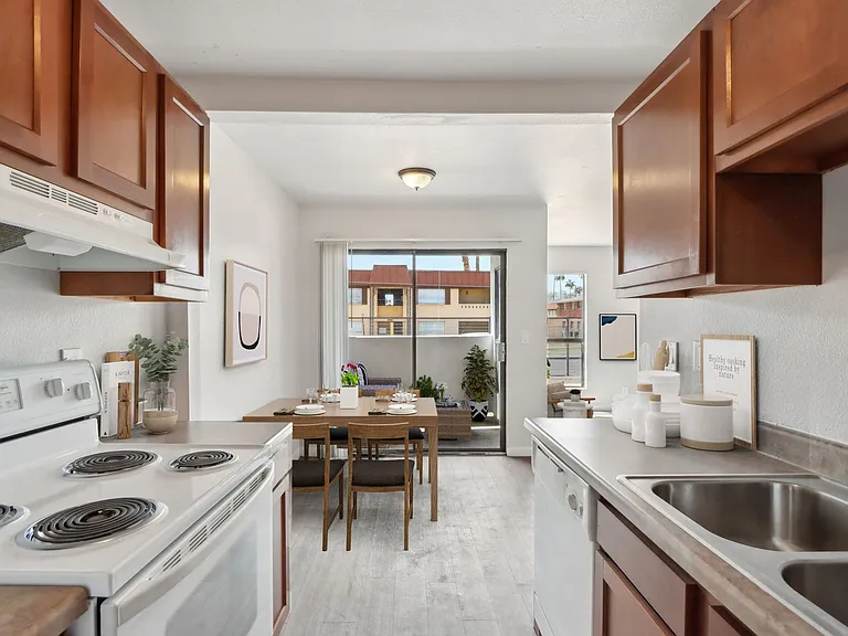 The Vue on Camelback — Photo 27