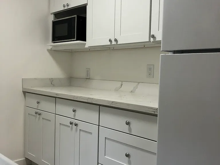 3600 NE 73rd Pl #11 — Photo 13