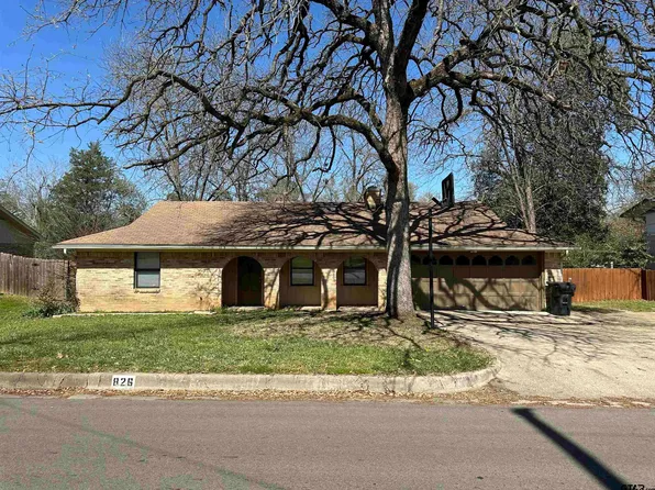 826 Wilma St, Tyler, TX 75701