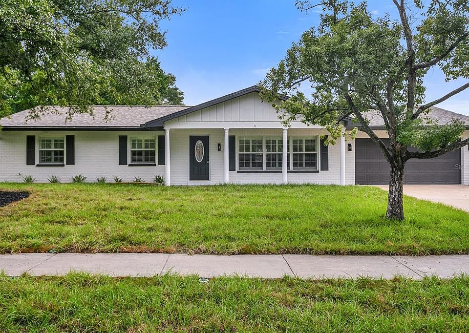 1st image of 409 Park Manor Dr