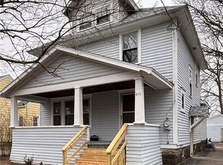 211 Pleasant Ave, North Syracuse, NY 13212