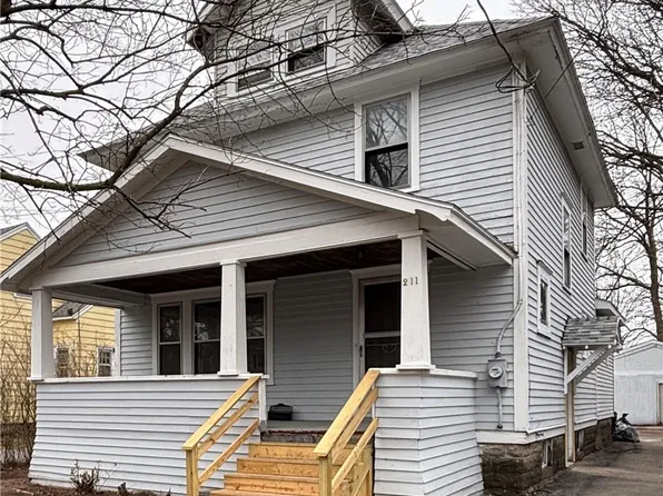 211 Pleasant Ave, North Syracuse, NY 13212