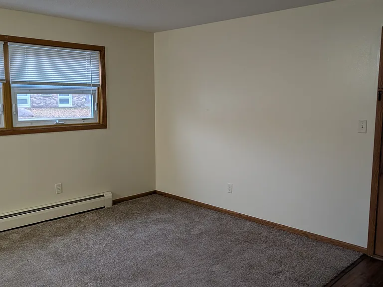 1518 10th Ave SE #2 — Photo 5