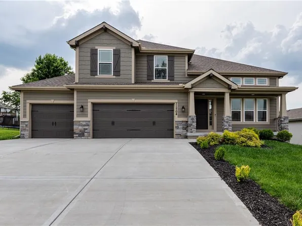 11704 N Laurel Ave, Kansas City, MO 64157