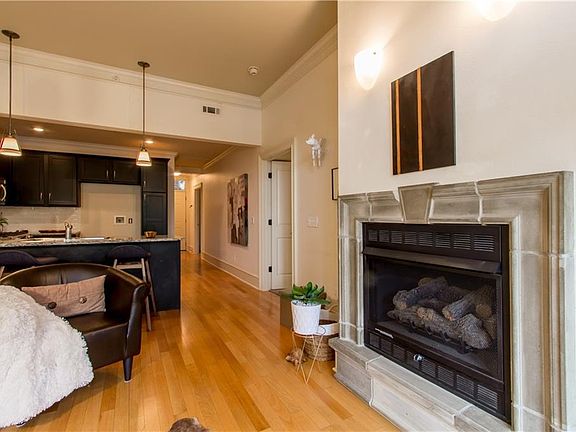 4th image of 600 W Meadow St APT 103