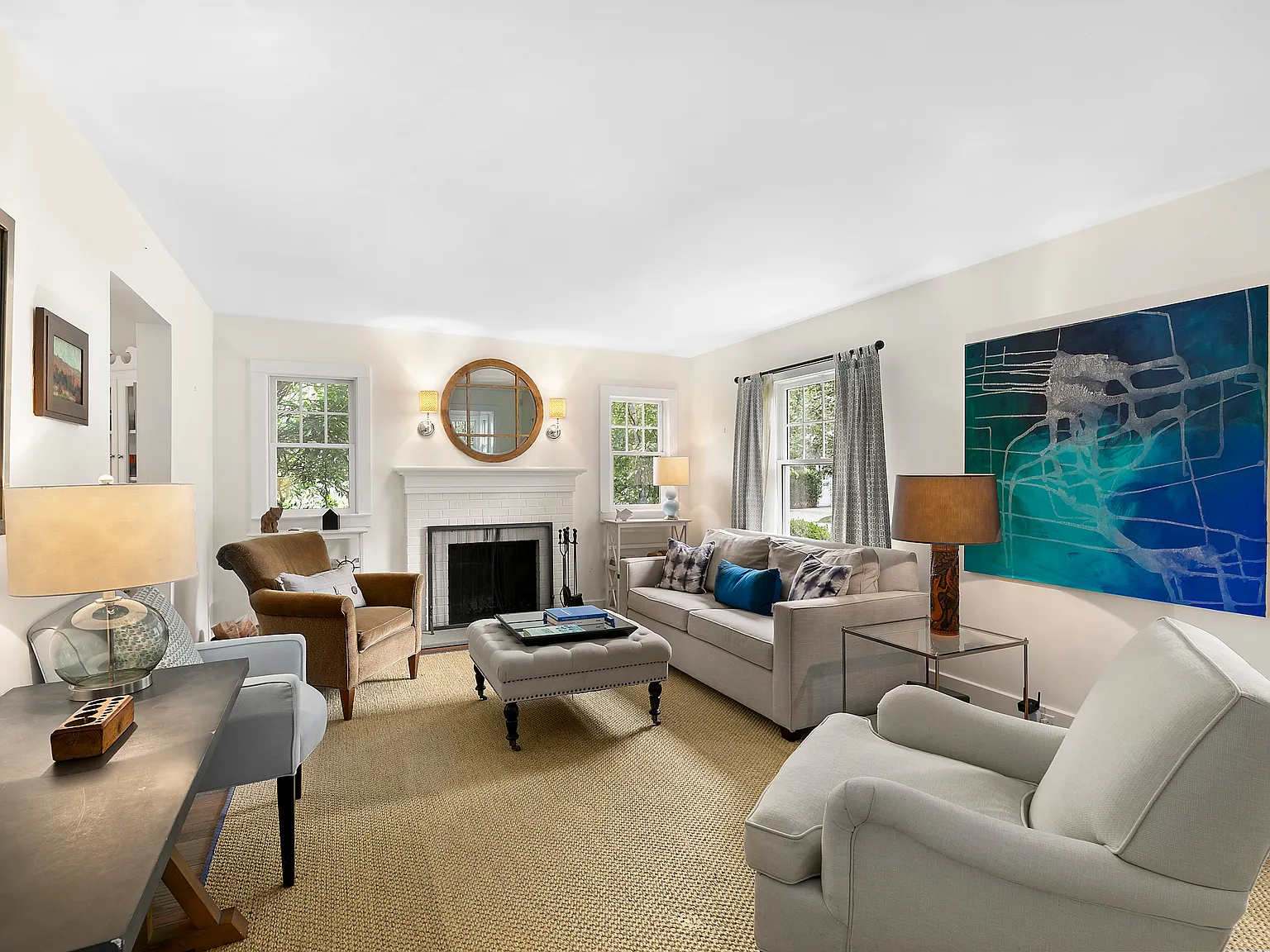 Darling Cottage in East Hampton — Photo 3