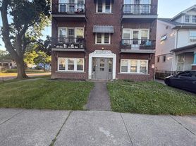 3438 Bosworth Rd
