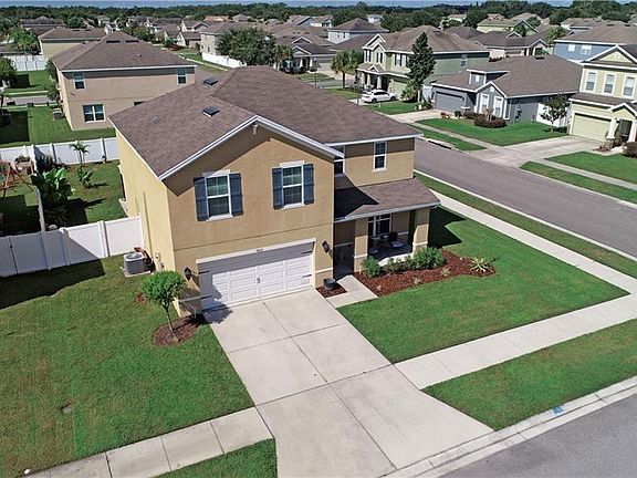 3rd image of 3852 Crystal Dew St