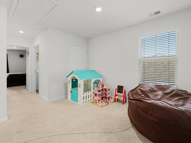 225 Caribbean Village Dr — Photo 31