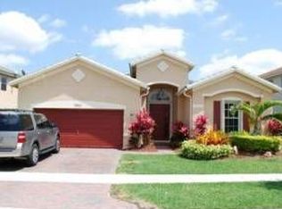 3934 W Whitewater Ave, Fort Lauderdale, FL 33332