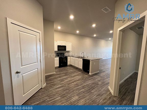 2nd image of 2105 N Avenue K #B