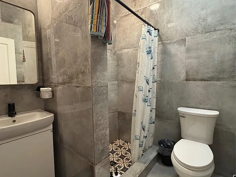 402 Hyde Park Blvd #1 — Photo 19