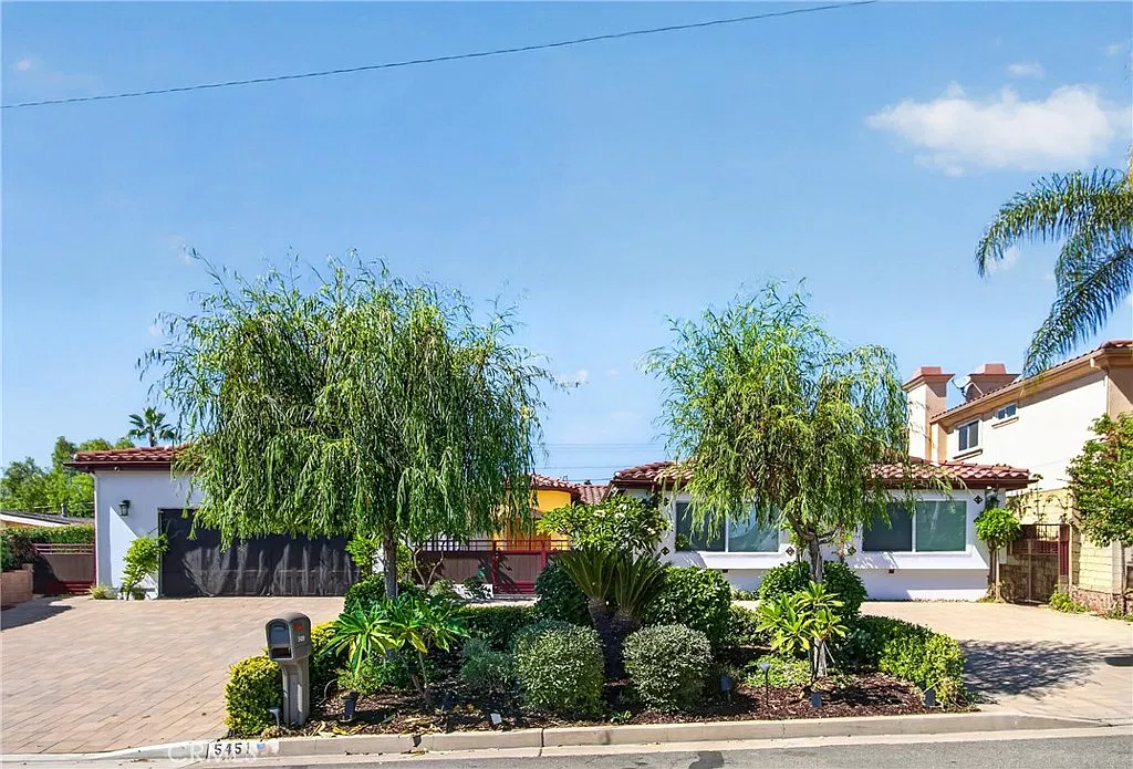 5 bed, 3.5 bath, 2550 sqft, $5,500 — Photo 4