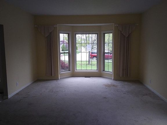 Additional Living Room