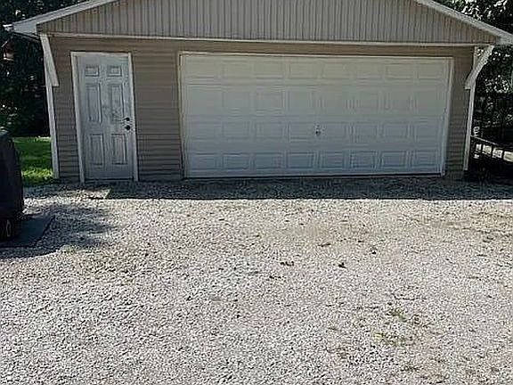 2nd image of 3438 Highline Rd